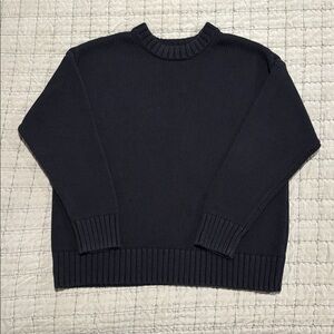 GAP Women’s Black Crewneck Sweater Size XS